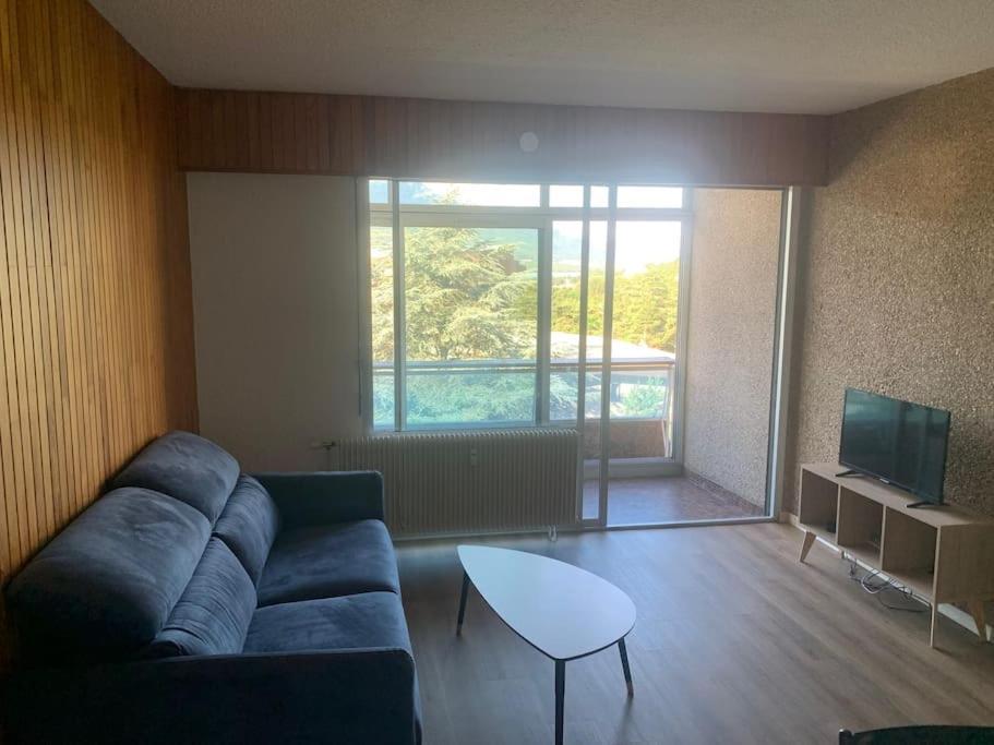 Appartement Au Plan D'Eau - Chez Laurence Embrun Luaran gambar